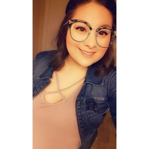 Meet your Posher, Hope